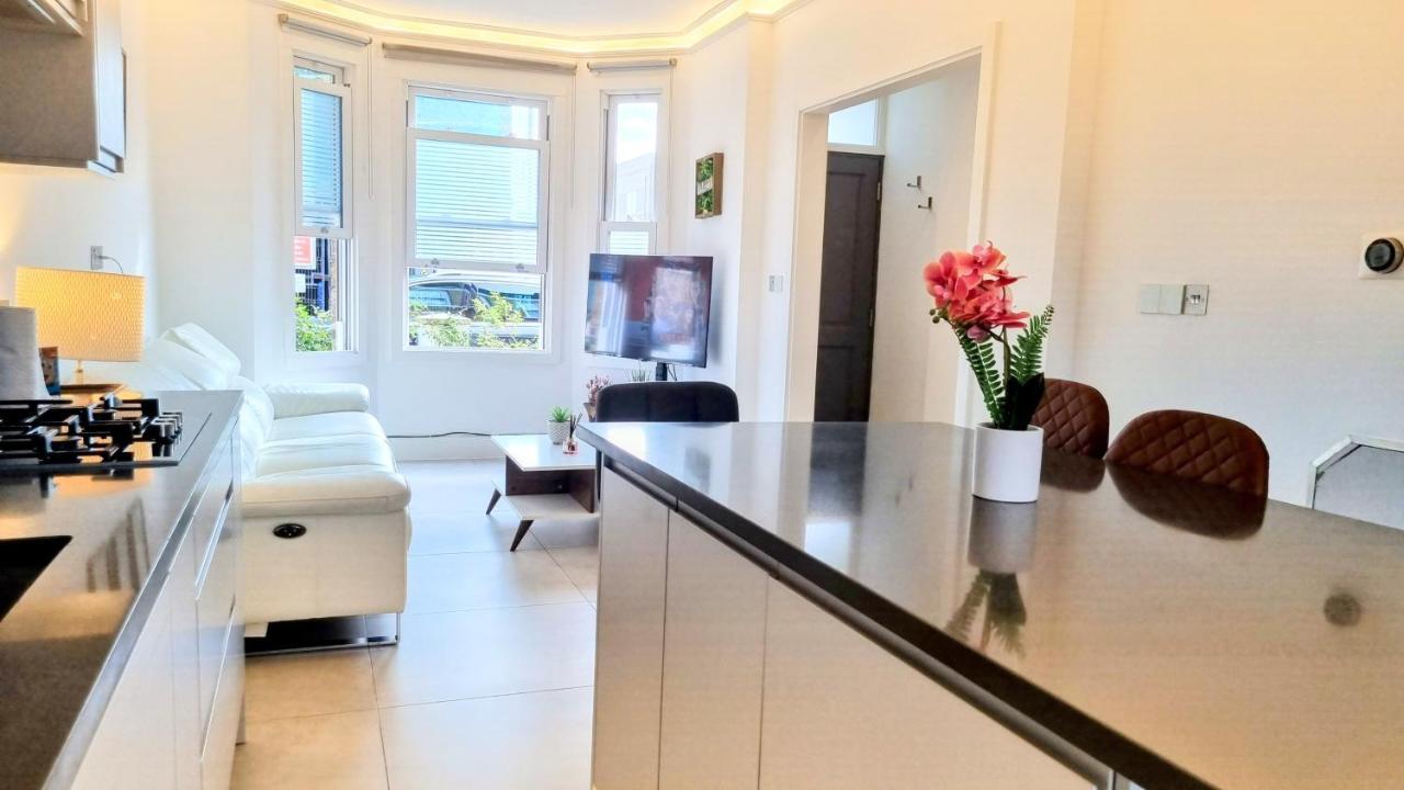Vila Surbiton Luxury Garden House 19 Exteriér fotografie